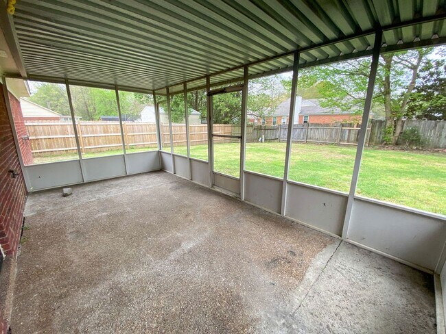 Building Photo - 3 bed, 2 bath in Millington