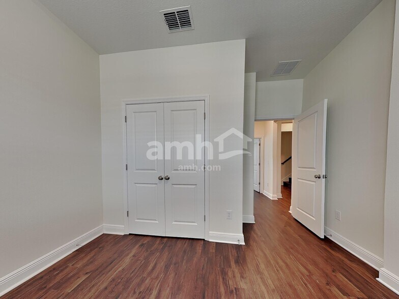 Building Photo - 6237 Emerald Hls Wy