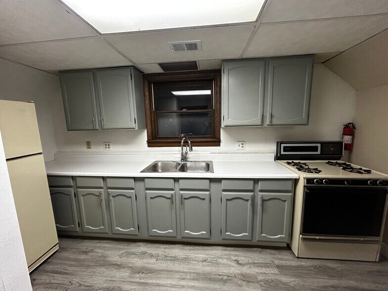 Building Photo - 106 Warsaw St