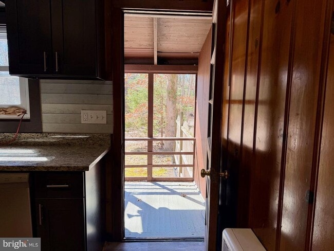 Building Photo - 1176 Stokes Rd