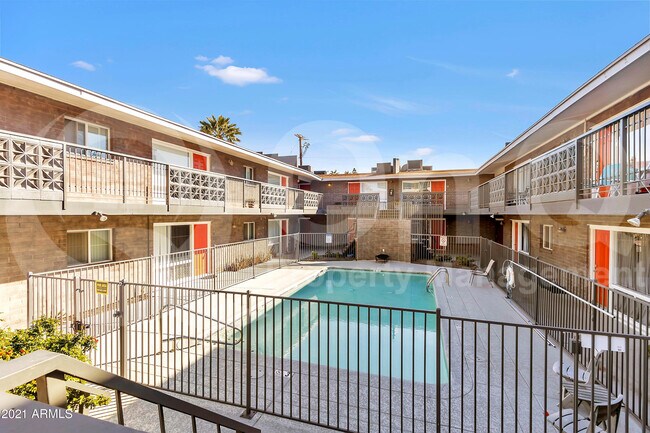 Building Photo - 45 E Lexington Ave