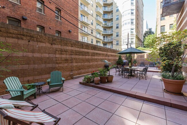 Building Photo - Logan Circle One Bedroom Plus Den W/Front Desk, Secured Entry, Pets Welcome, & More!