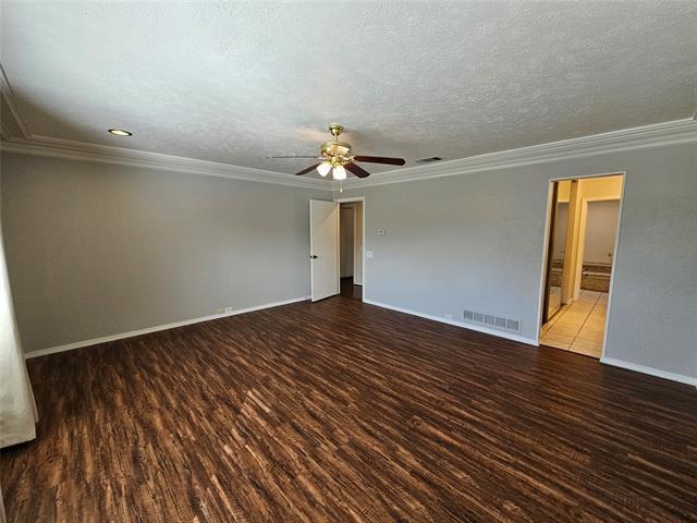 Building Photo - 3213 Saddlehead Dr