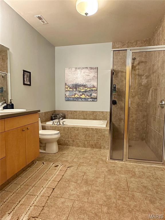 Primary Bath - 1015 Washington Ave