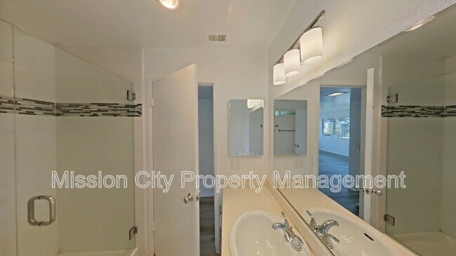 Building Photo - 7580 Cathedral Oaks Rd