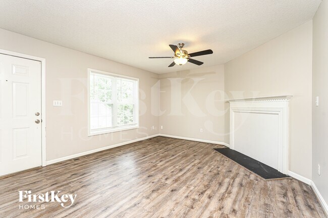 Building Photo - 2200 Emerald Creek Ct