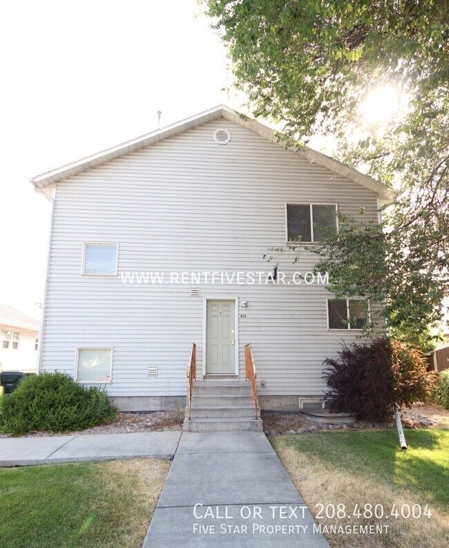 Building Photo - 625 S 4th Ave