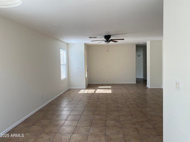 Building Photo - 25032 W Dove Gap
