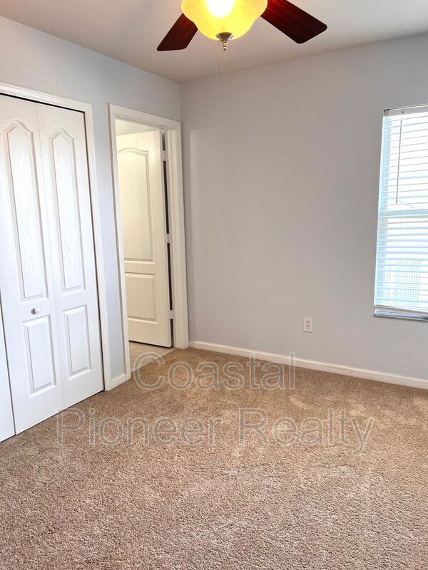Building Photo - 11404 Misty Isle Ln
