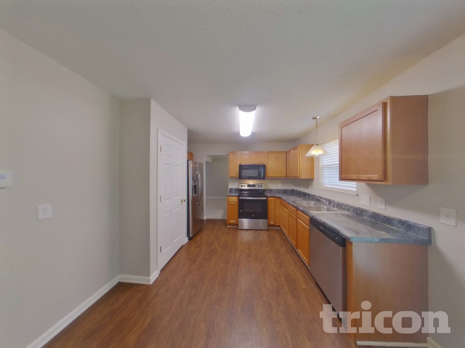 Building Photo - 732 Elderberry Ln