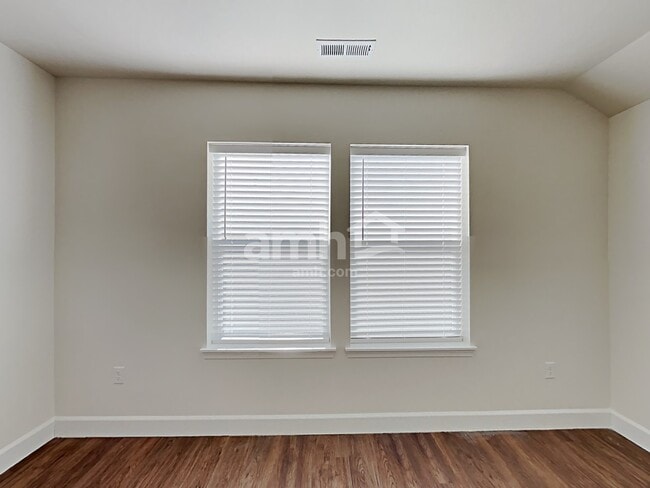 Building Photo - 3648 S Natural Way