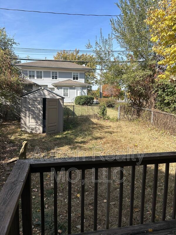 Building Photo - 5300 Harrison St