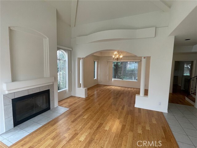 Primary Photo - 10010 Reseda Blvd