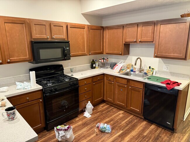 Building Photo - 3918 Howley St