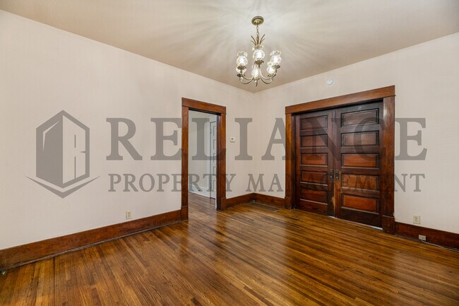 Building Photo - 1405 S Ida St