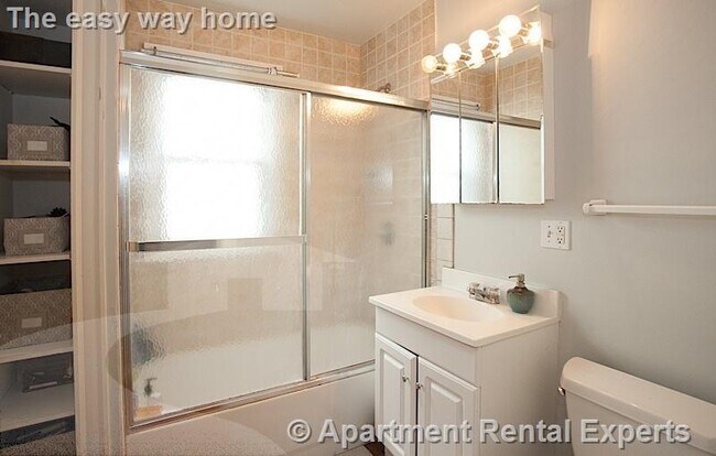 Building Photo - 50 Holyoke Rd