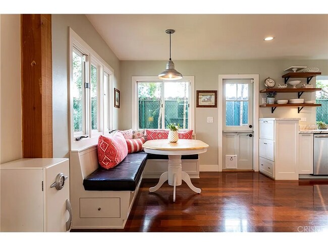 Building Photo - 12807 Milbank St