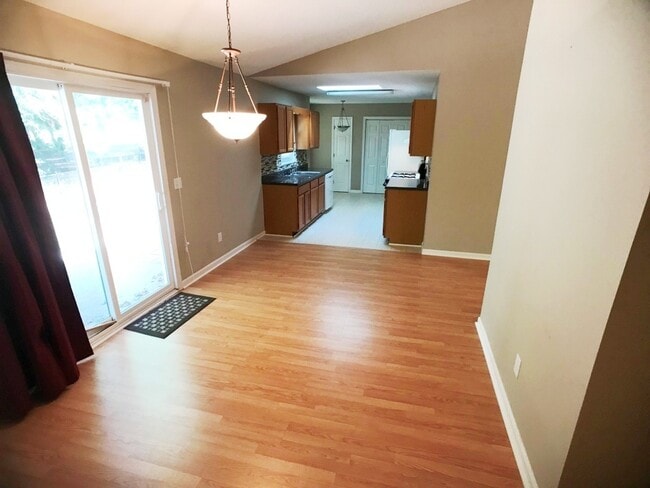 Building Photo - Ranch Home - 3BR/2BA - Powder Springs