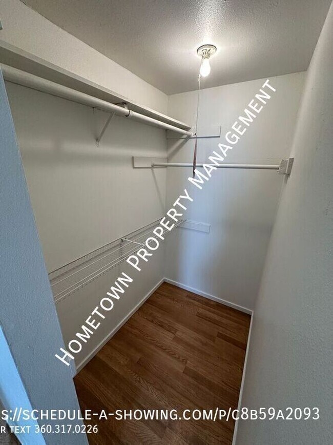 Building Photo - 7801 Pacific Ave SE