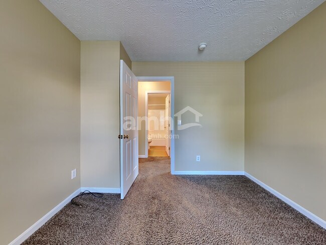 Building Photo - 1169 Poplar Hill Dr