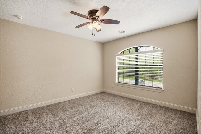 Building Photo - 536 Stephen F Austin Dr