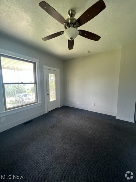 Building Photo - 934 N Stateline Rd