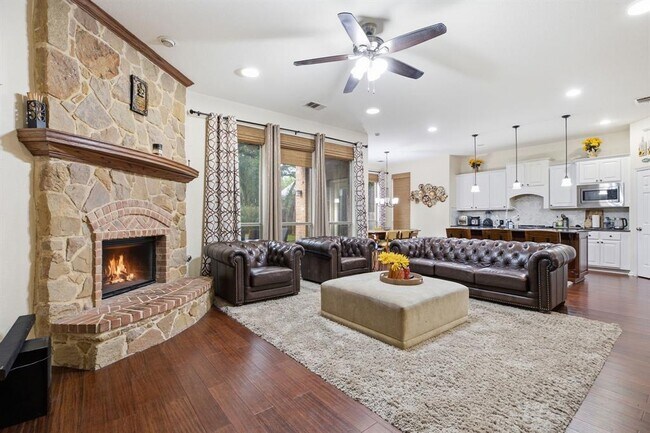 Building Photo - 3552 Alexandrite Way
