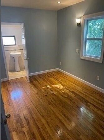 Building Photo - 276 Weston St