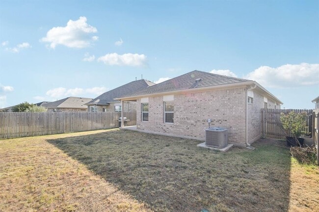 Building Photo - 1801 Fairhaven Gtwy