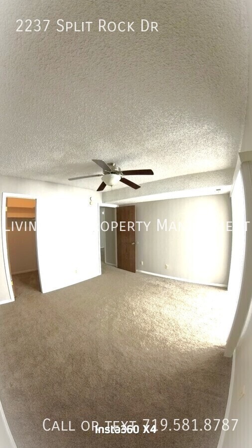 Building Photo - 2237 Split Rock Dr