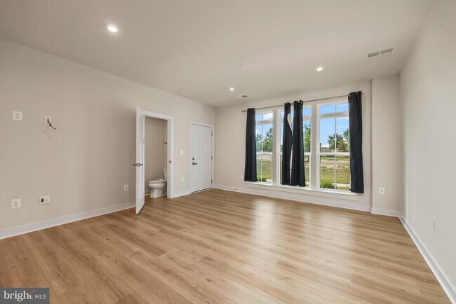 Building Photo - 1733 Dunnington Pl