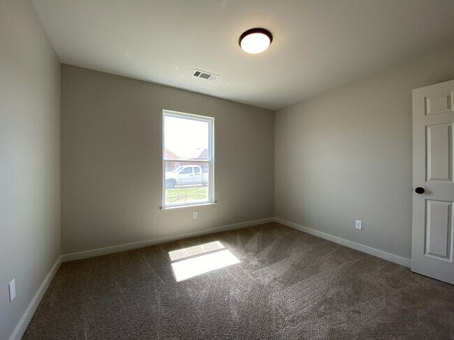 Building Photo - Home for rent in Montgomery!!! View with 48 Hours Notice!