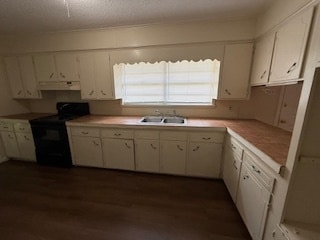 Building Photo - 42099 Garden Dr