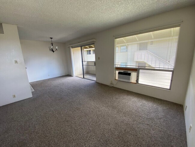 Building Photo - 139MAT