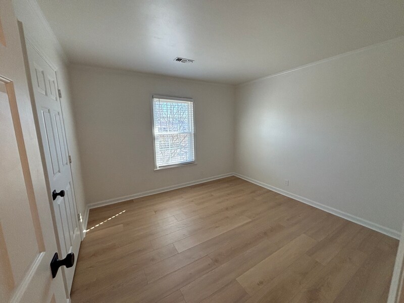 Building Photo - 232 Cottage Pl