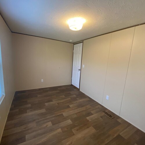 Building Photo - 115 English Ln