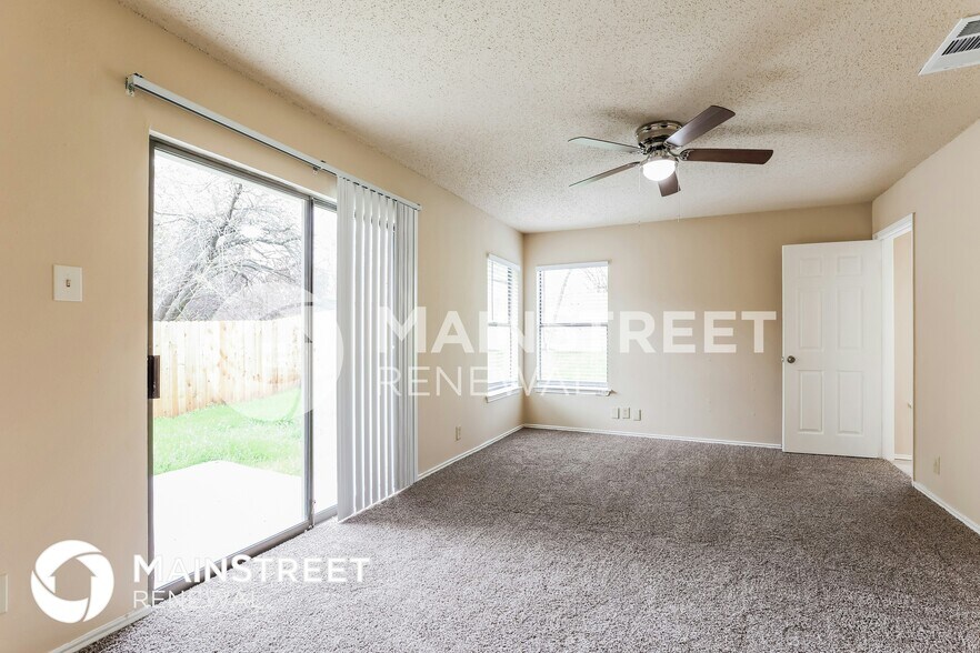 Building Photo - 8610 Shallow Ridge Dr
