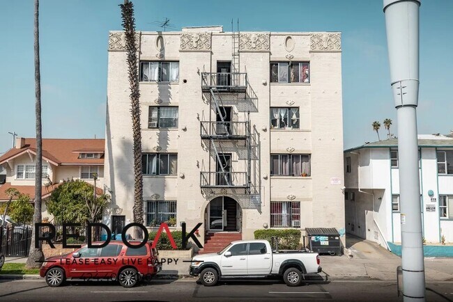 Building Photo - 147 Normandie Ave