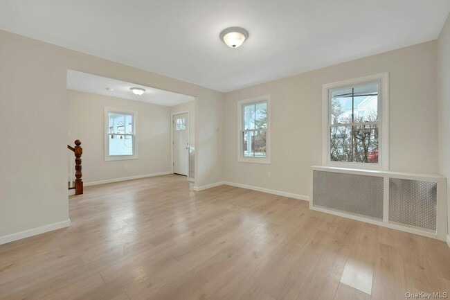 Building Photo - 25 S Washington St