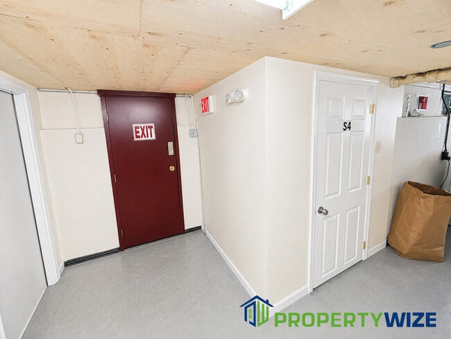 Building Photo - 516 Beaumont Ave