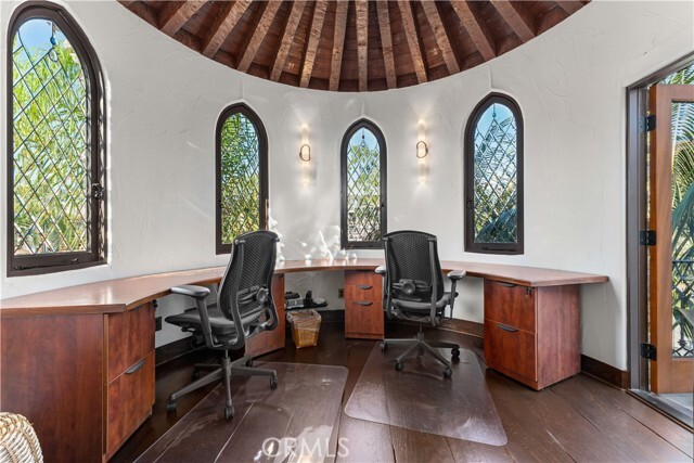 Building Photo - 1481 Santa Cruz St