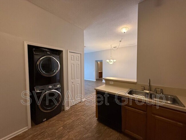 Building Photo - 6111 Maggies Cir