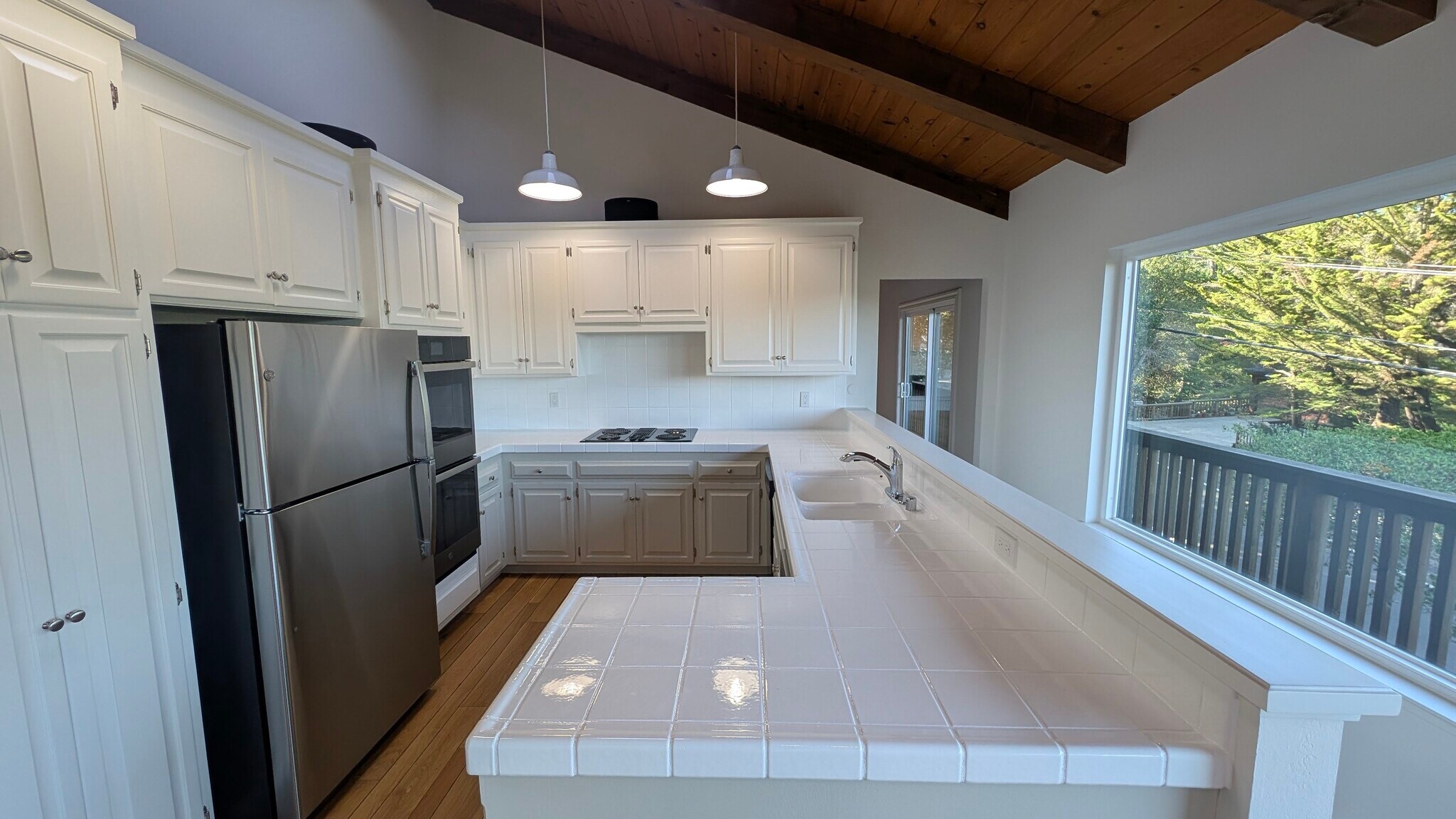 Building Photo - 85 Woodside Dr