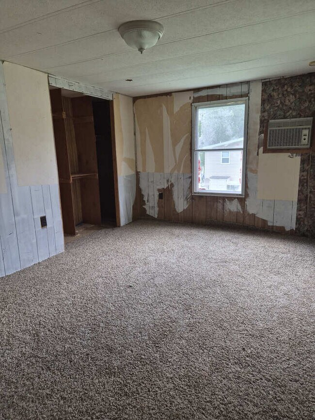 Building Photo - 58 Peebles Ln