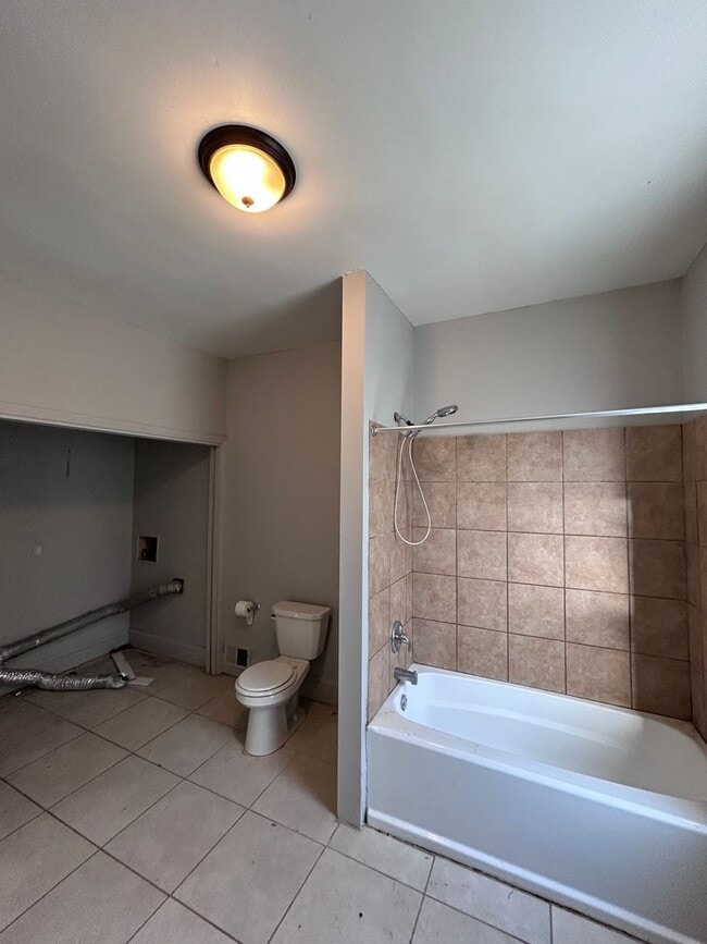 Building Photo - 3BR Single-Family Home + Office | Garage | Fresh Updates| Perrysville Avenue