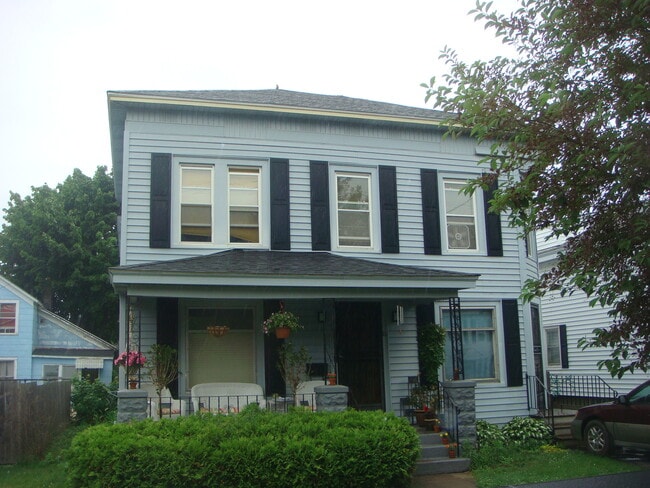 Building Photo - 81 Erie St