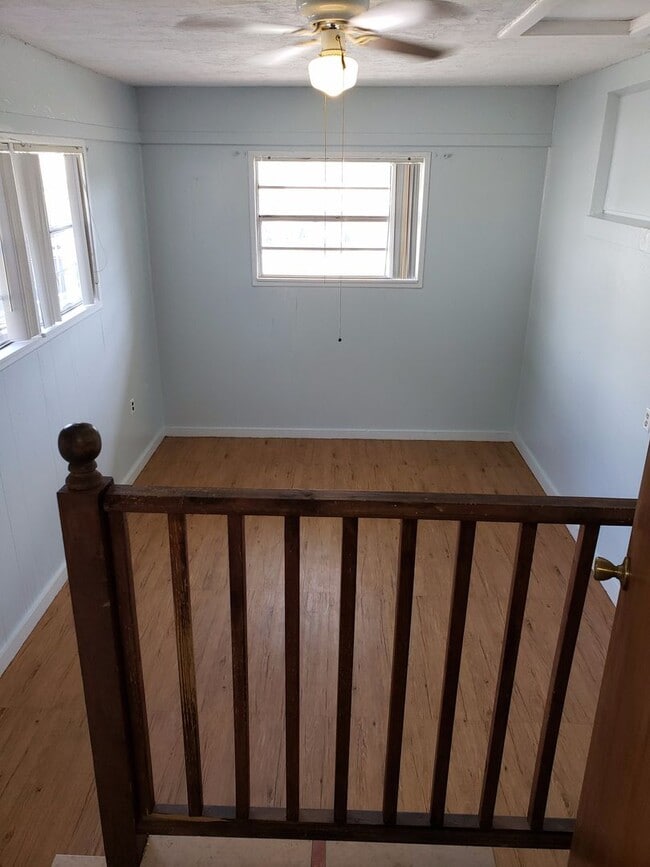 Building Photo - 2/1.5 in Beverly Hills!!!