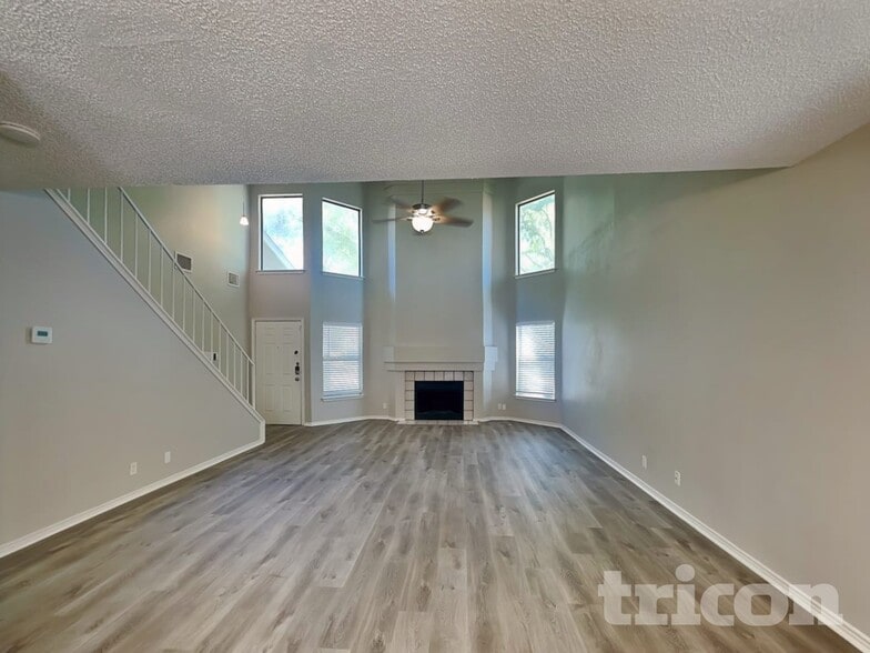 Building Photo - 7715 Skyline Ridge Dr