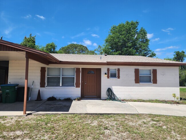 Primary Photo - 369 Diamond St