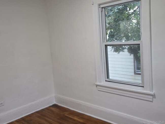 Building Photo - 420 Bedford Ave